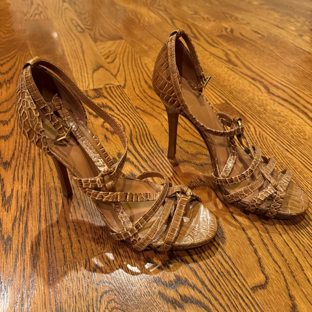 Tory Burch Elizabetta Crocodile Brown Leather Embossed Heels | Size 7.5 - Picture 2 of 6